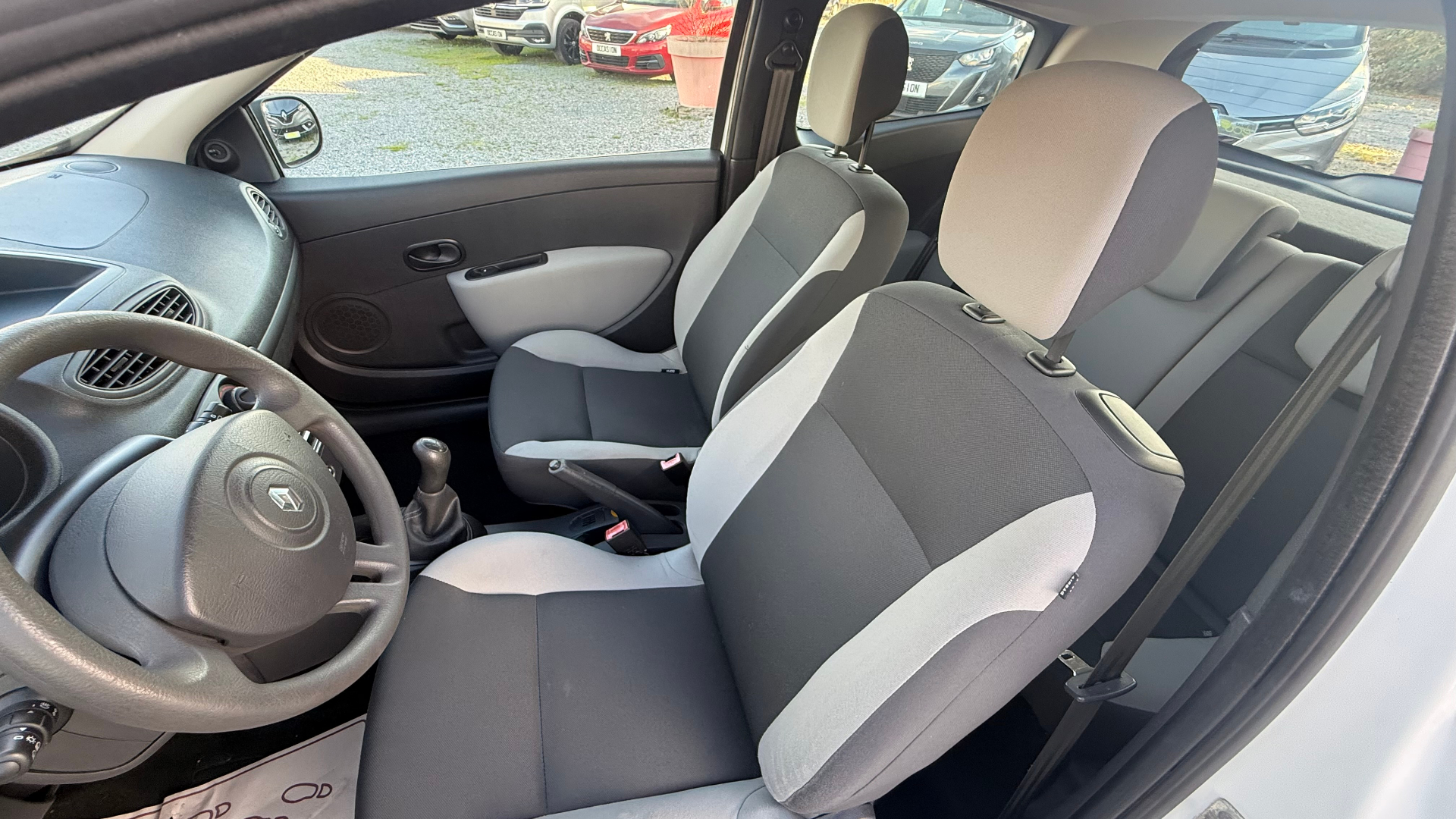 RENAULT CLIO III 1.2 16V 75 ECO2 EXPRESSION