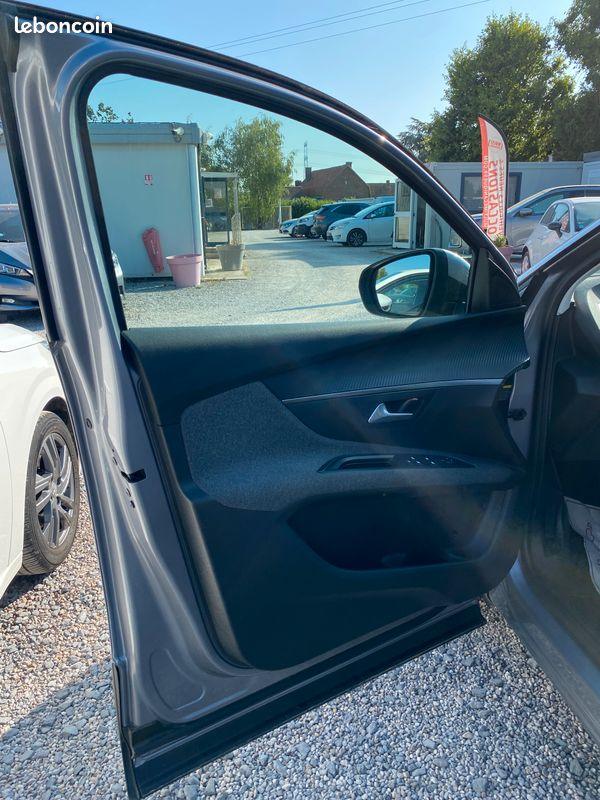 PEUGEOT 5008 PURETECH 130CH S&S BVM6 ACCES