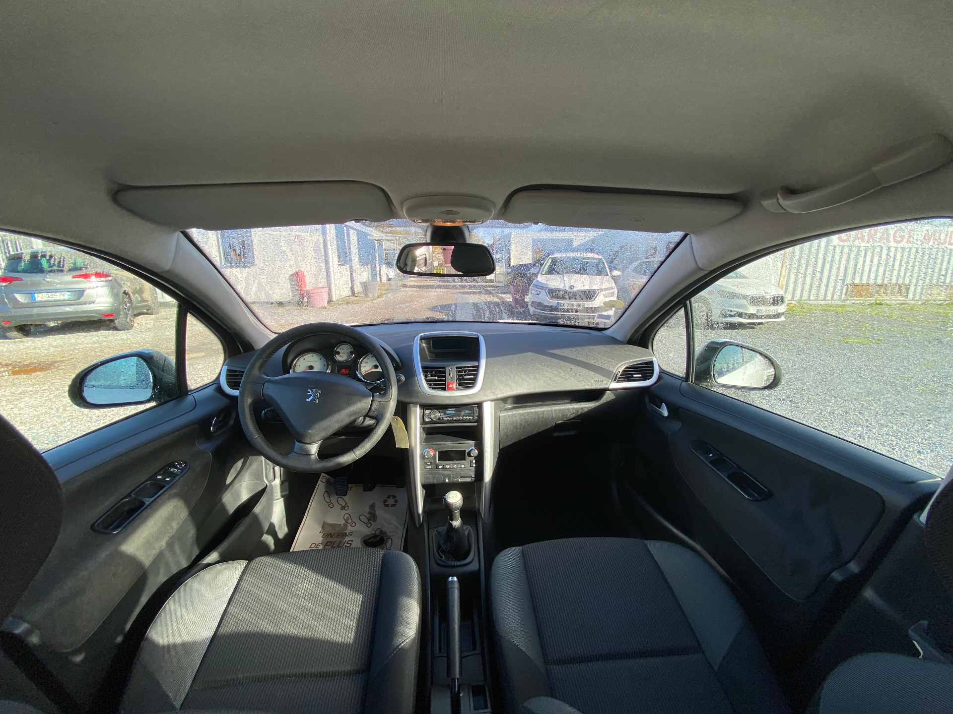 PEUGEOT 207 BUSINESS 1.6 HDI 92CH FAP BUSINESS PACK