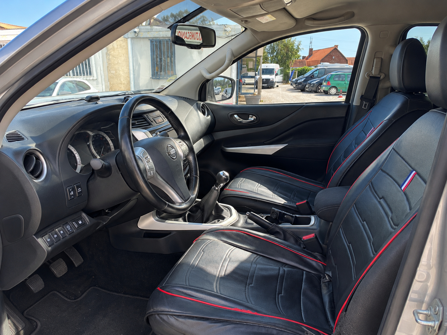 NISSAN NAVARA 2.3 DCI 160 KING CAB ACENTA