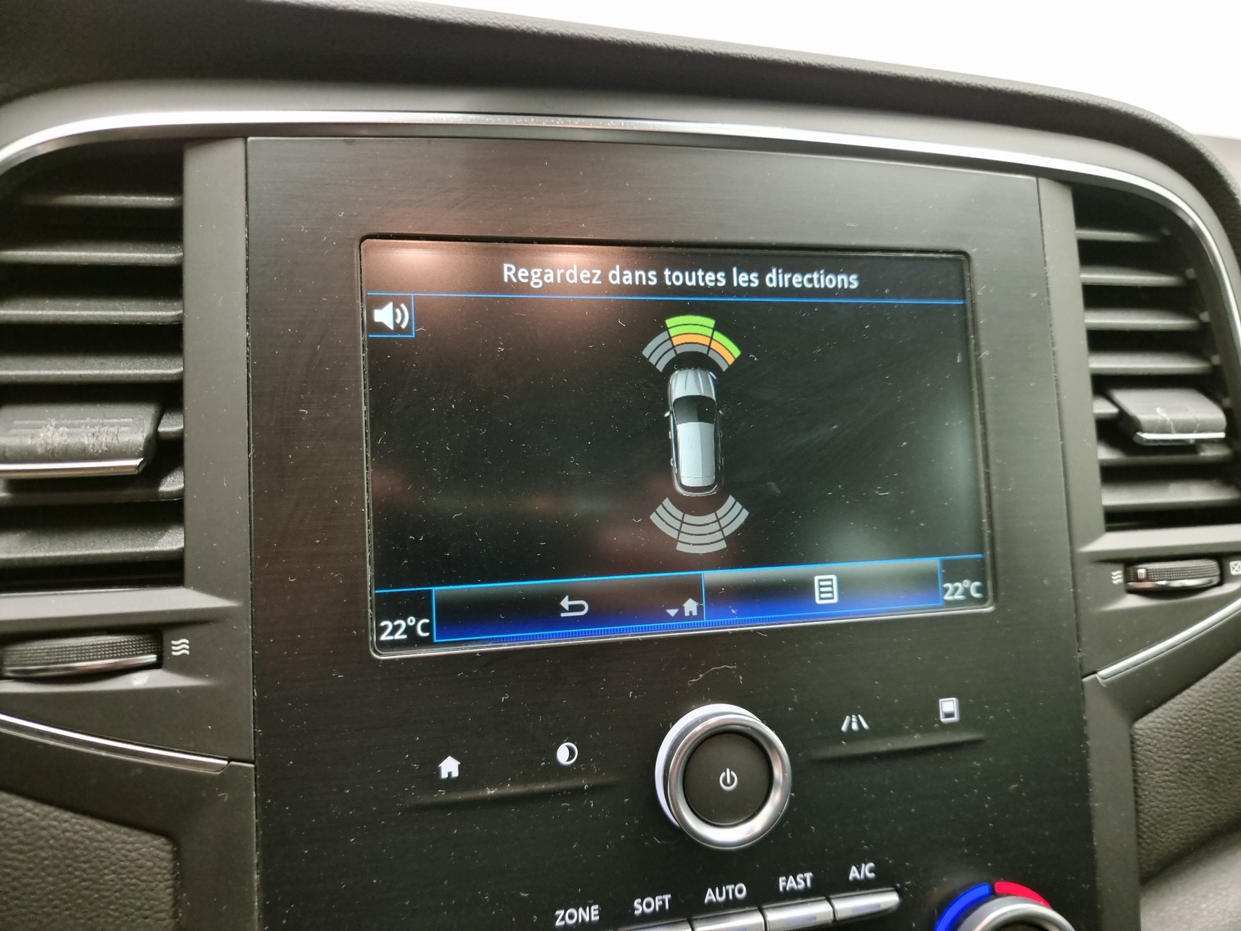RENAULT MEGANE IV BERLINE BUSINESS