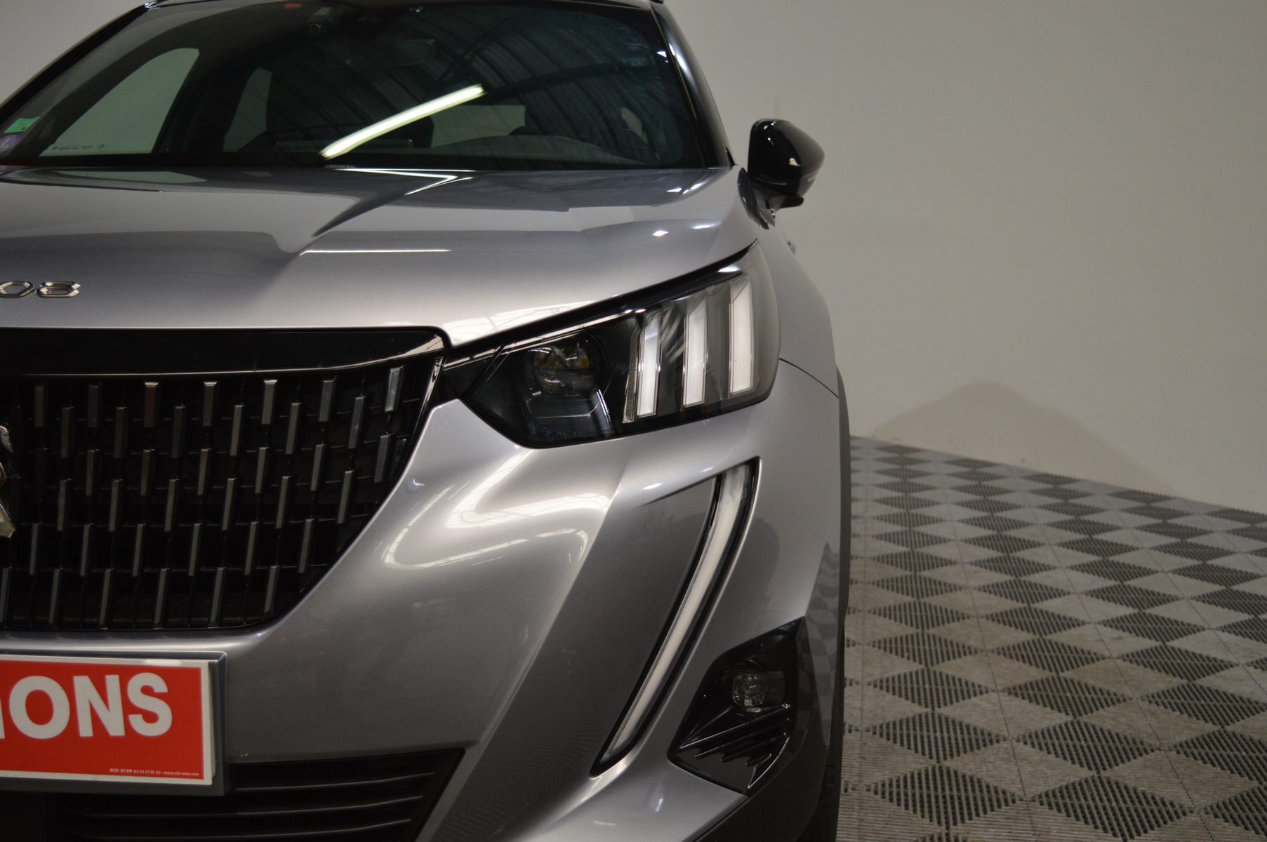 PEUGEOT 2008